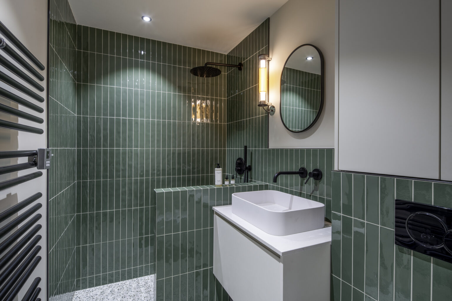 Salle de bain de l'appart'hôtel Jöro Living à Taitbout, Paris 9