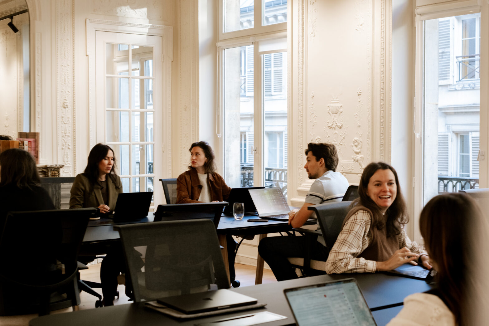 Du bureau à l’événement : les espaces hybrides selon Jöro